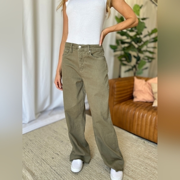 Denim - High Rise Wide Leg Jeans